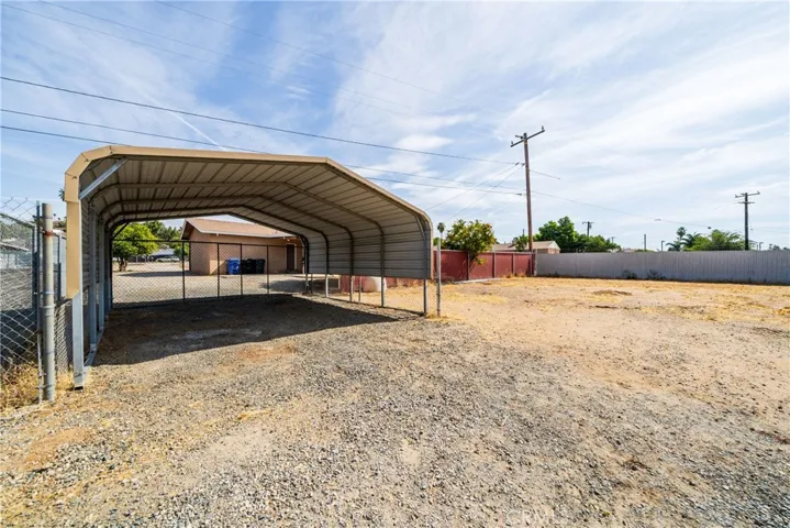 Covered carport!!