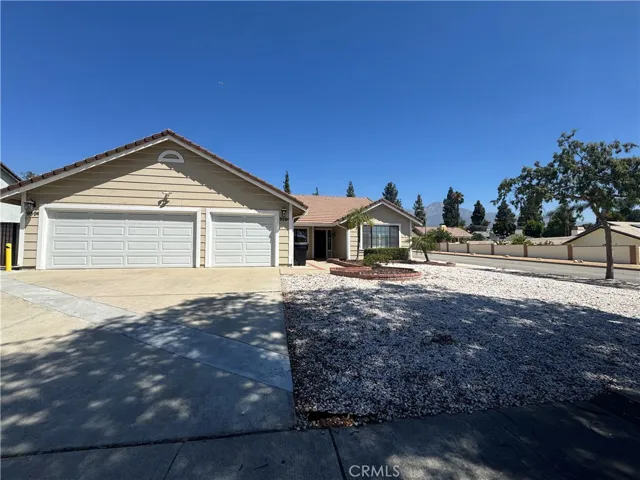 959 Kenwood Street B, Upland, California 91784, 4 Bedrooms Bedrooms, ,2 BathroomsBathrooms,Residential Lease,For Rent,Kenwood,WS25190507
