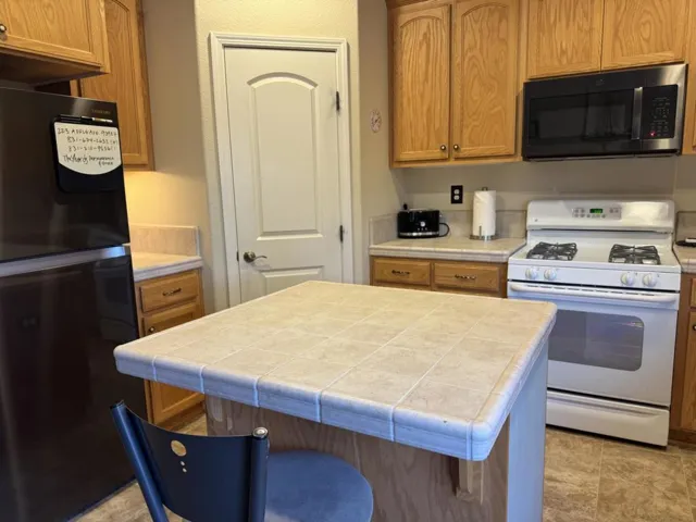 223 Apple Avenue, Greenfield, California 93927
