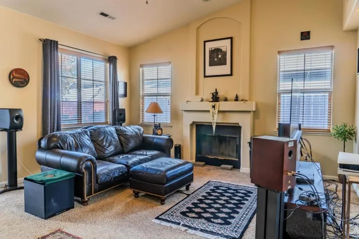 223 Apple Avenue, Greenfield, California 93927