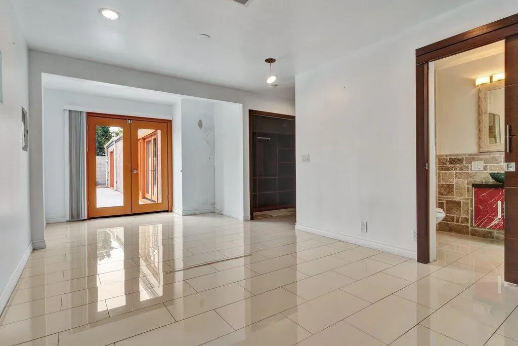2111 E Wayne Road, Palm Springs, California 92262 home-pic-13