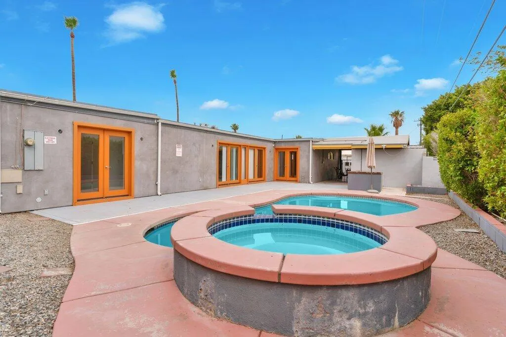 2111 E Wayne Road, Palm Springs, California 92262 home-pic-24