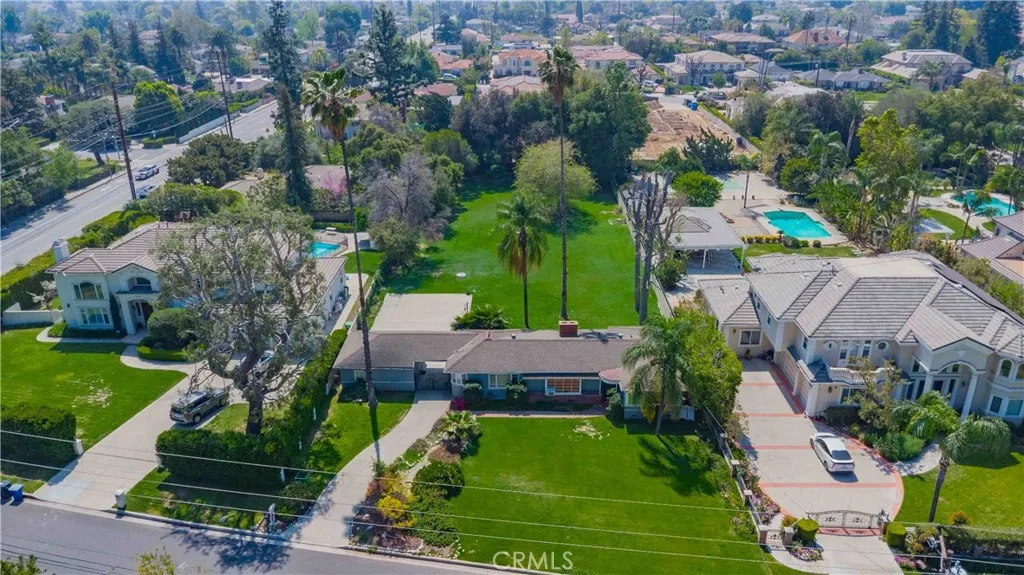 212 W Las Flores Avenue, Arcadia, California 91007 home-pic-6