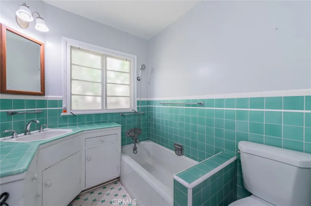 212 W Las Flores Avenue, Arcadia, California 91007 home-pic-19