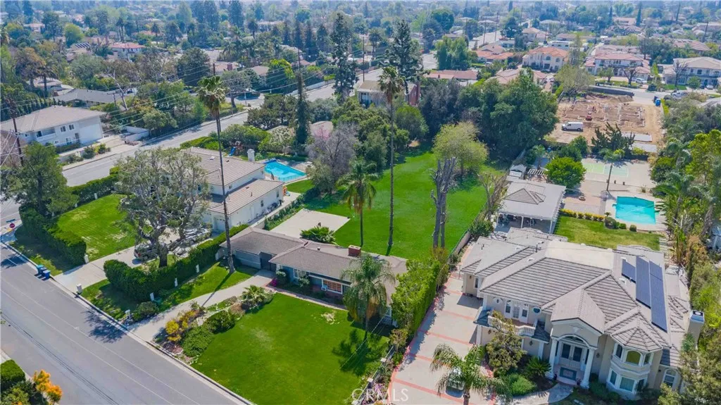 212 W Las Flores Avenue, Arcadia, California 91007 home-pic-1