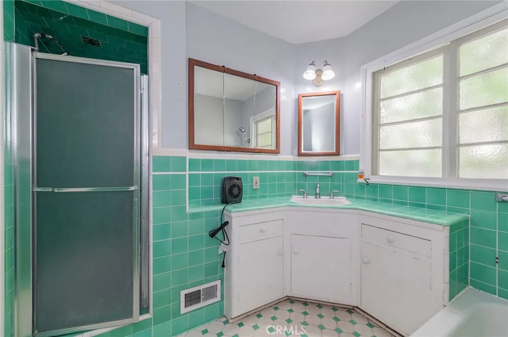 212 W Las Flores Avenue, Arcadia, California 91007 home-pic-20