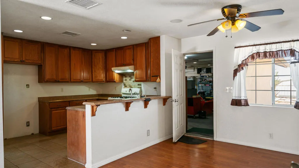 58522 Reche Road, Landers, California 92285 home-pic-40