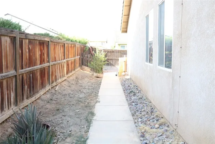 13388 Pleasant View Avenue, Hesperia, California 92344