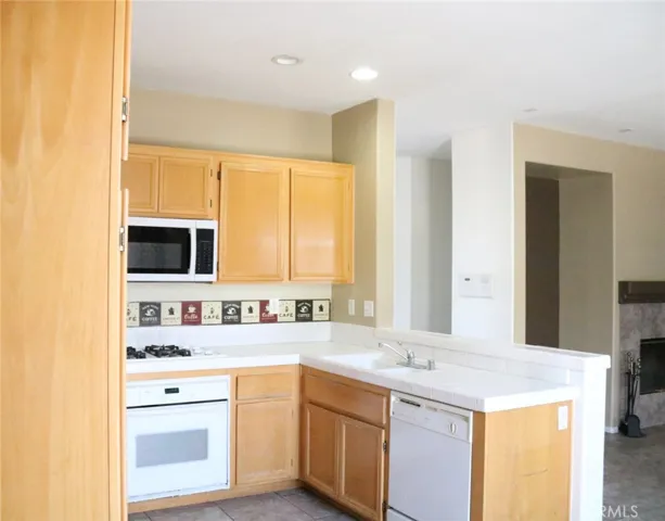 13388 Pleasant View Avenue, Hesperia, California 92344