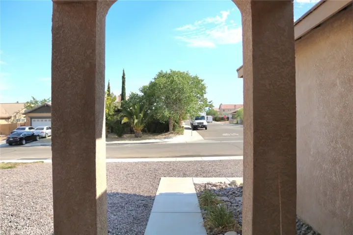 13388 Pleasant View Avenue, Hesperia, California 92344