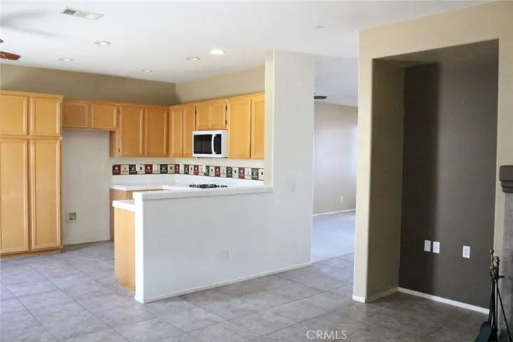 13388 Pleasant View Avenue, Hesperia, California 92344