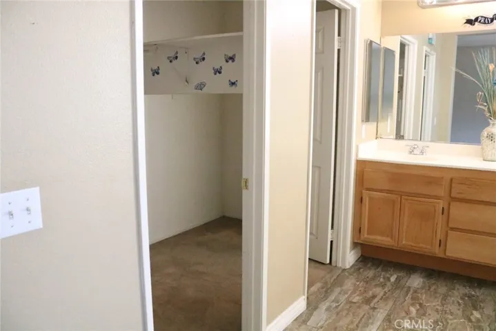 13388 Pleasant View Avenue, Hesperia, California 92344