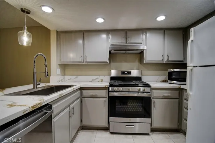 25622 Mont Pointe 2b, Lake Forest, California 92630