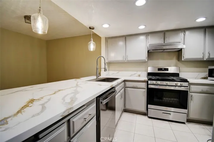 25622 Mont Pointe 2b, Lake Forest, California 92630
