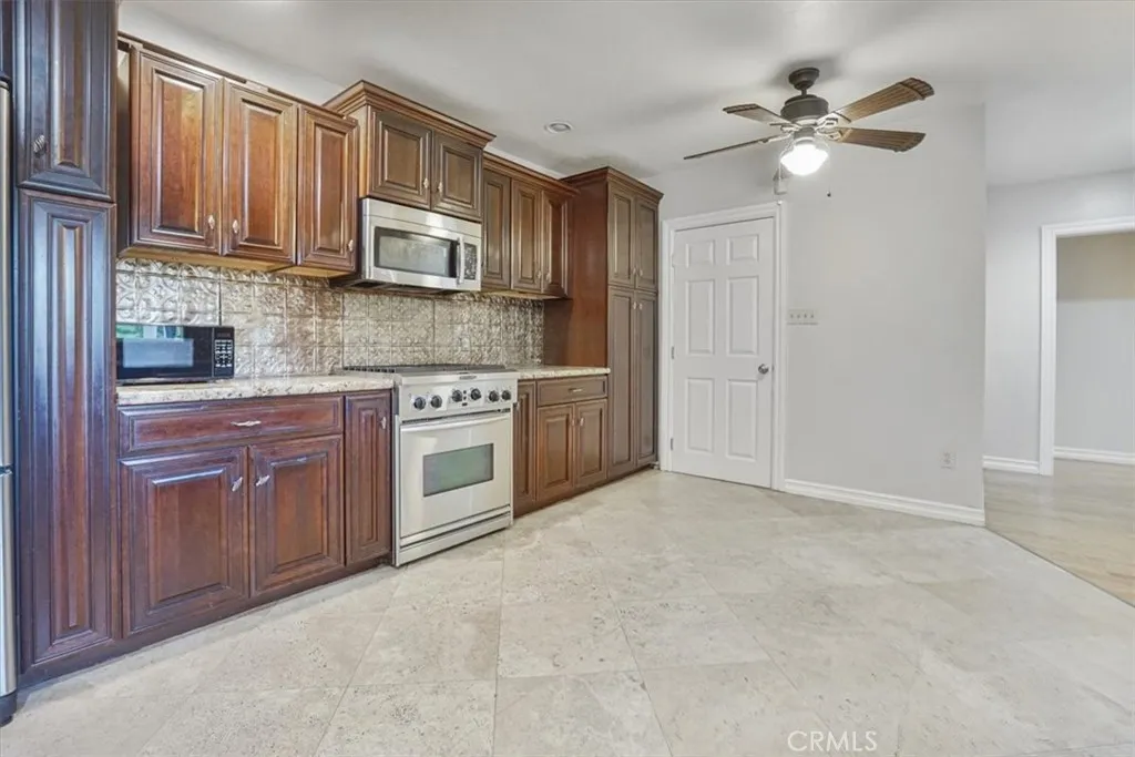 1787 Prince Albert Drive, Riverside, California 92507 home-pic-30