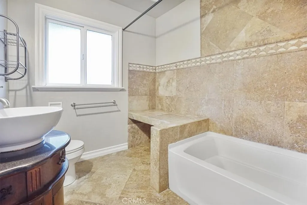 1787 Prince Albert Drive, Riverside, California 92507 home-pic-6