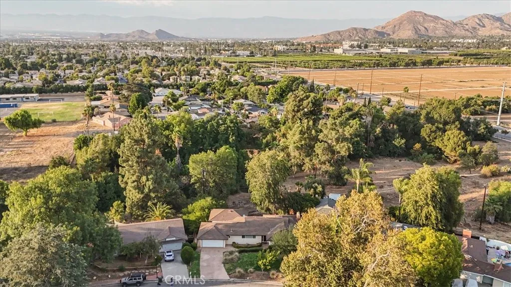 1787 Prince Albert Drive, Riverside, California 92507 home-pic-13