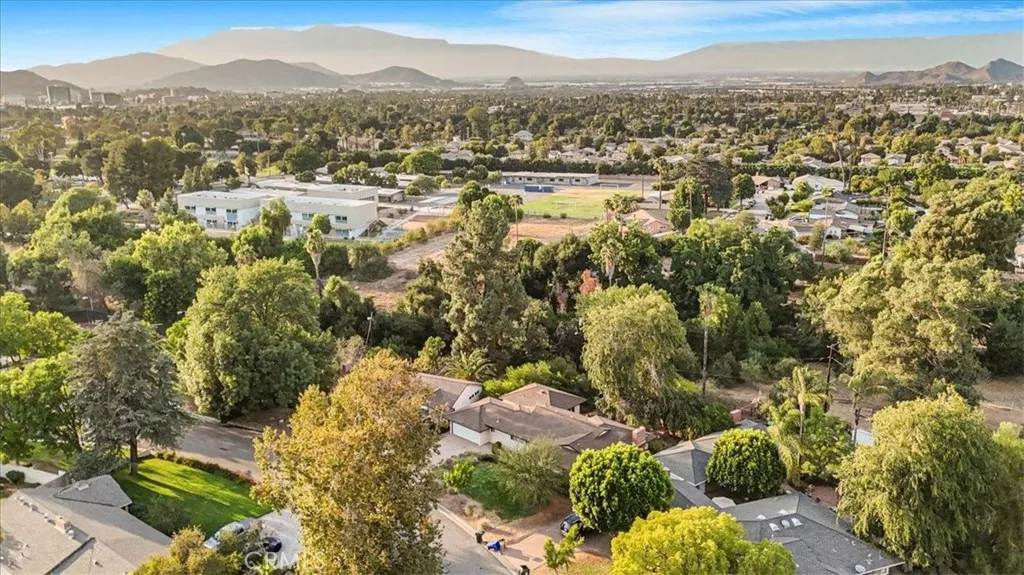 1787 Prince Albert Drive, Riverside, California 92507 home-pic-25