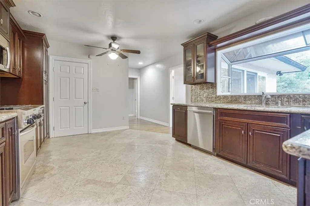 1787 Prince Albert Drive, Riverside, California 92507 home-pic-33