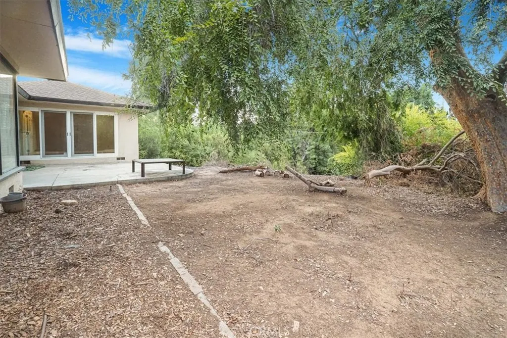 1787 Prince Albert Drive, Riverside, California 92507 home-pic-37
