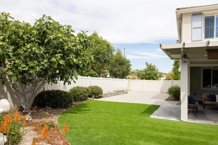 902 Presidio Way, Vista, California 92081