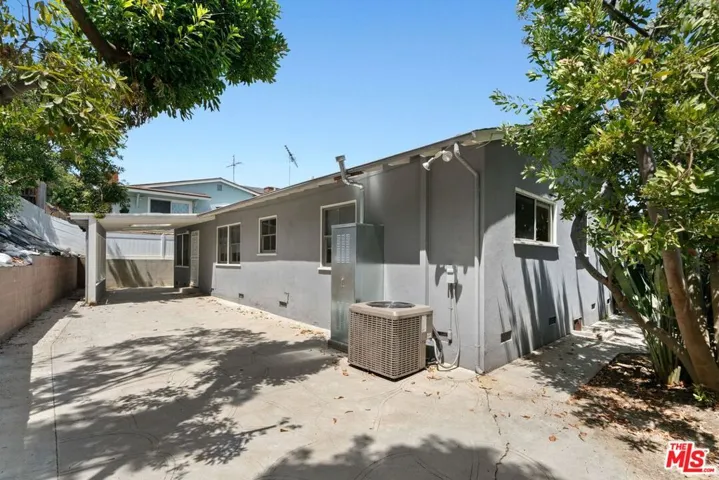 5122 Veronica Street, Los Angeles, California 90008