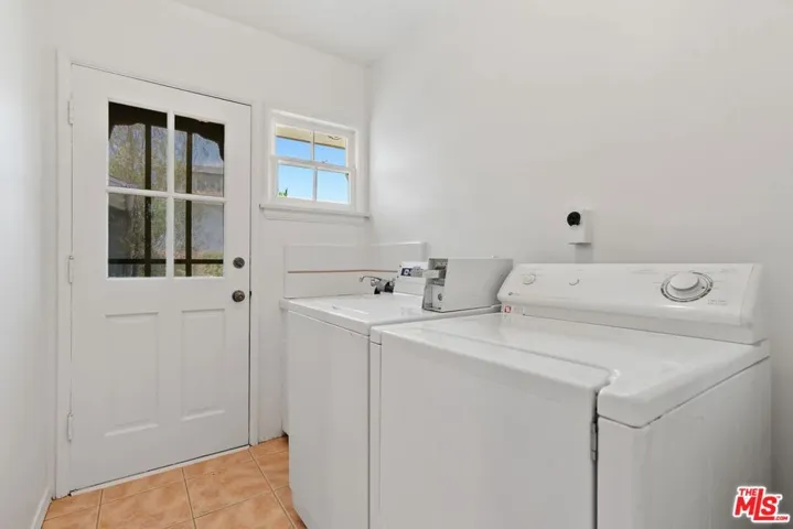 5122 Veronica Street, Los Angeles, California 90008