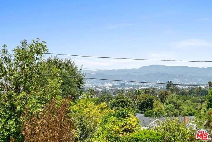 5122 Veronica Street, Los Angeles, California 90008