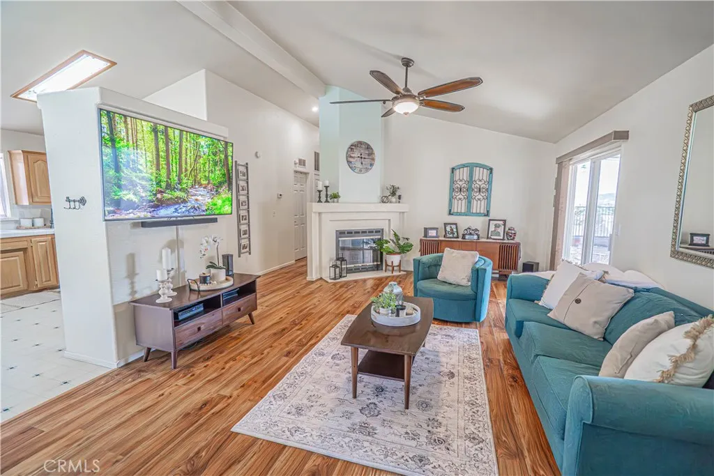 20164 Crestview Dr., Canyon Country, California 91351 home-pic-2