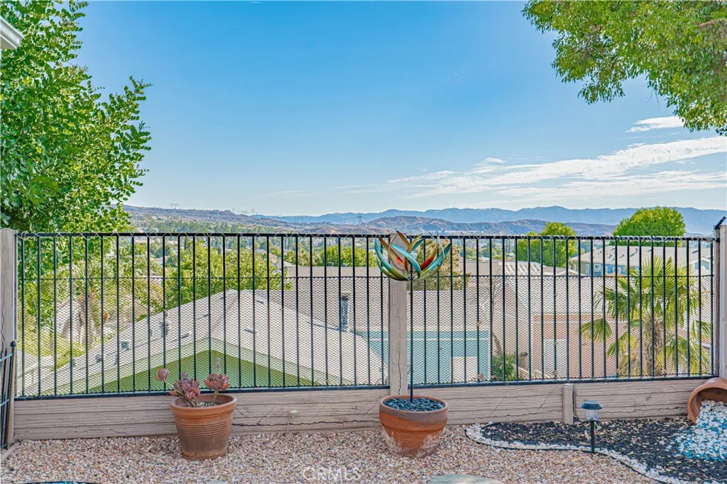 20164 Crestview Dr., Canyon Country, California 91351 home-pic-55