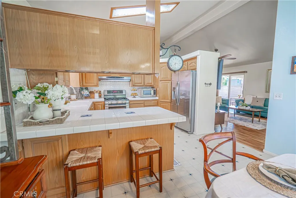 20164 Crestview Dr., Canyon Country, California 91351 home-pic-17