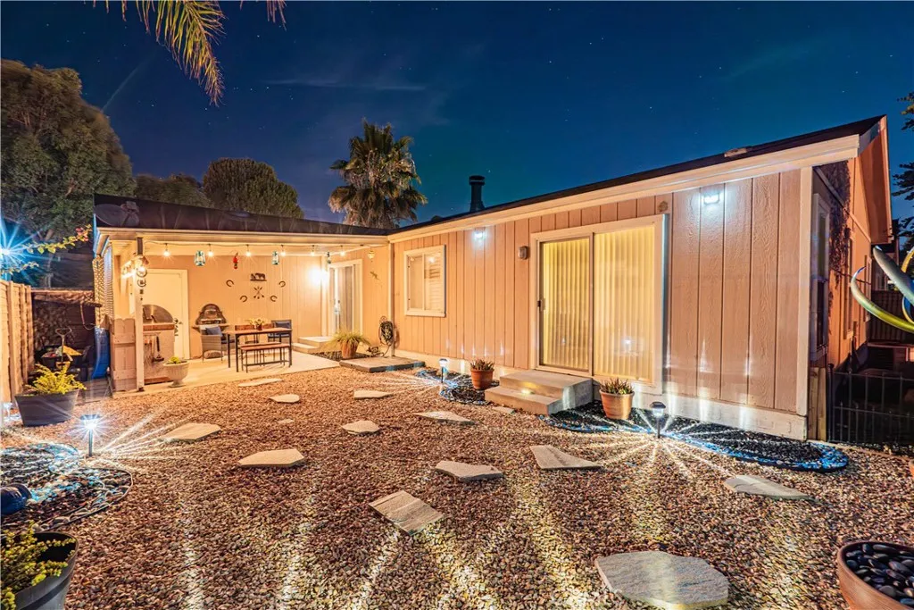 20164 Crestview Dr., Canyon Country, California 91351 home-pic-57