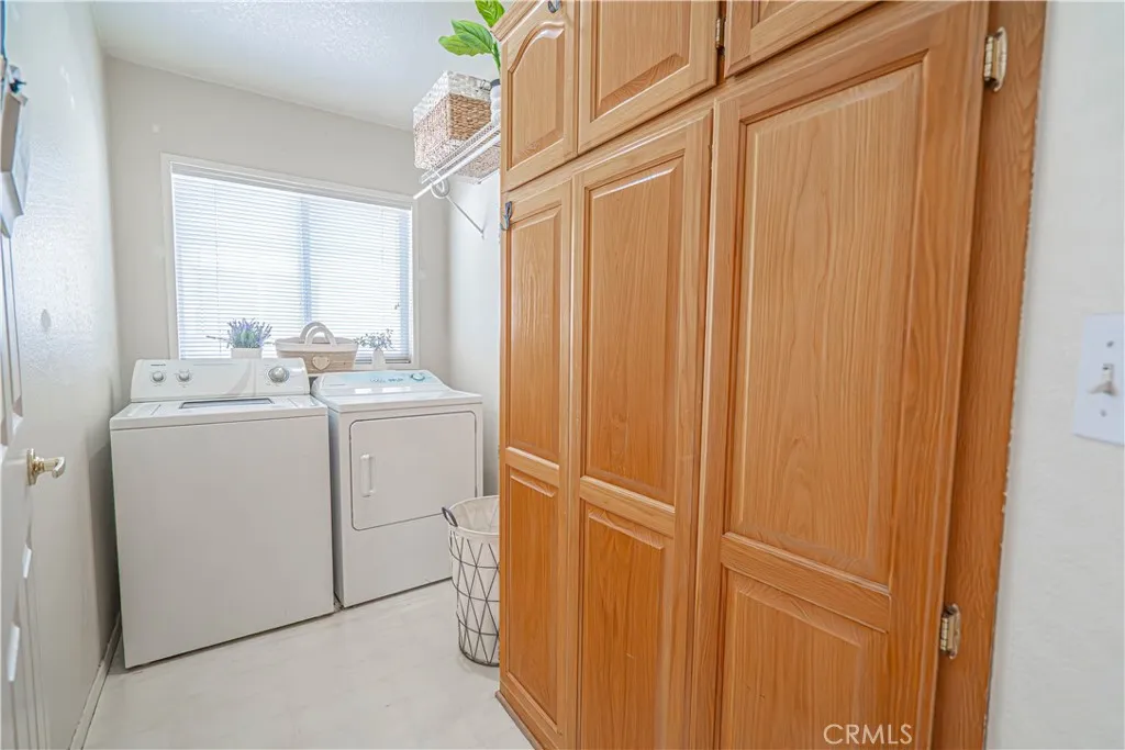 20164 Crestview Dr., Canyon Country, California 91351 home-pic-37