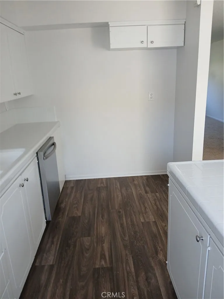 453 E 1st Street, Tustin, California 92780 home-pic-5