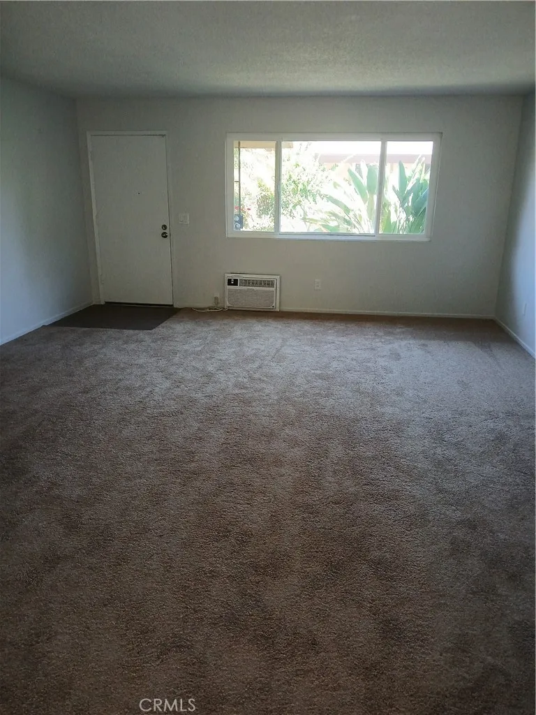 453 E 1st Street, Tustin, California 92780 home-pic-1