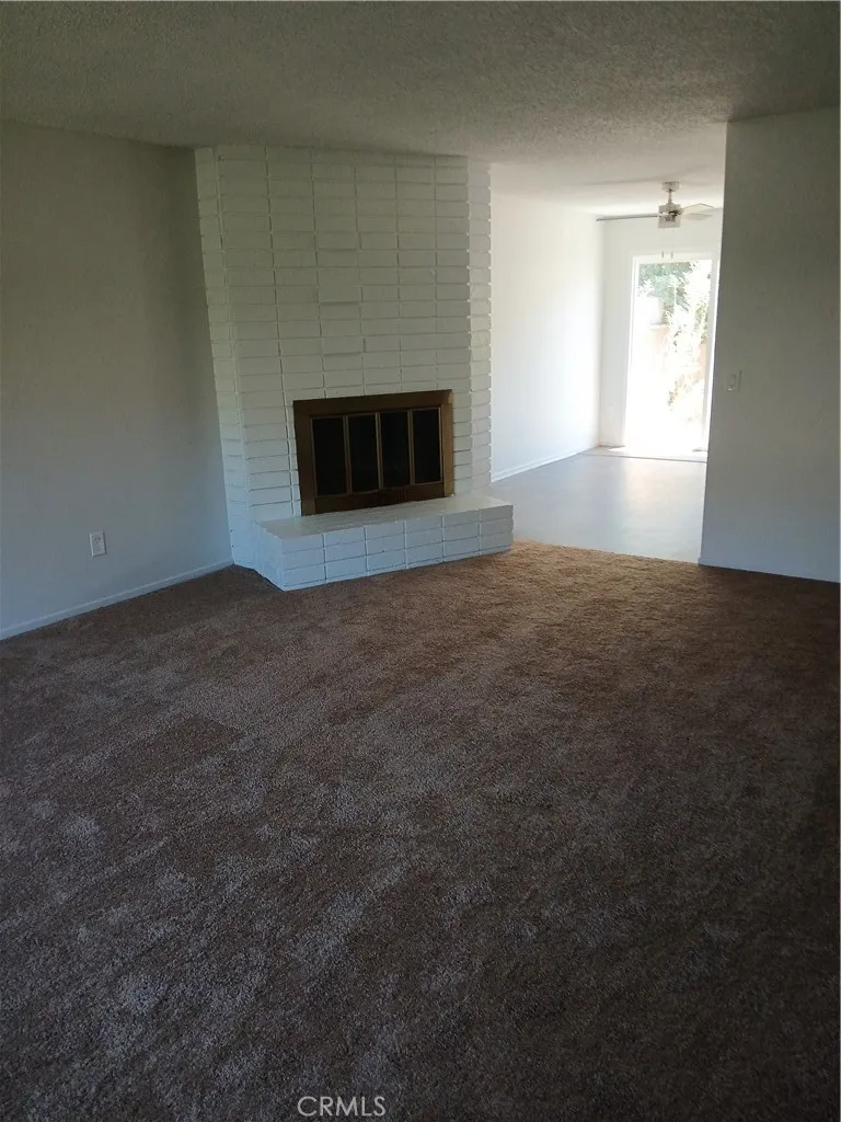 453 E 1st Street, Tustin, California 92780 home-pic-3