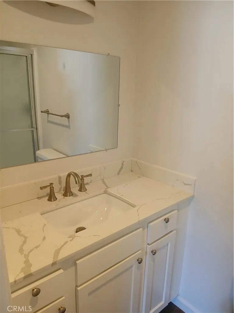 453 E 1st Street, Tustin, California 92780 home-pic-15