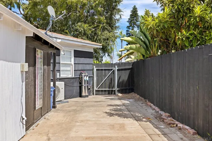 3518 Isla Vista Dr, San Diego, California 92105
