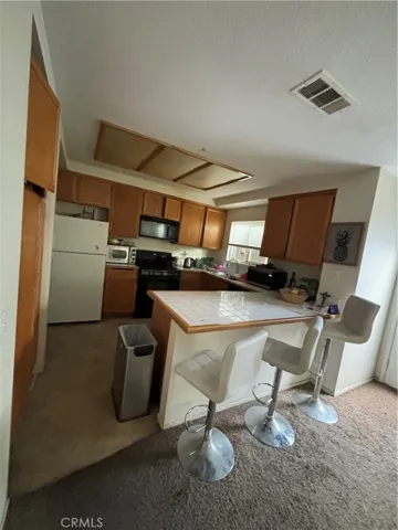 1054 E Commonwealth Avenue, San Jacinto, California 92583