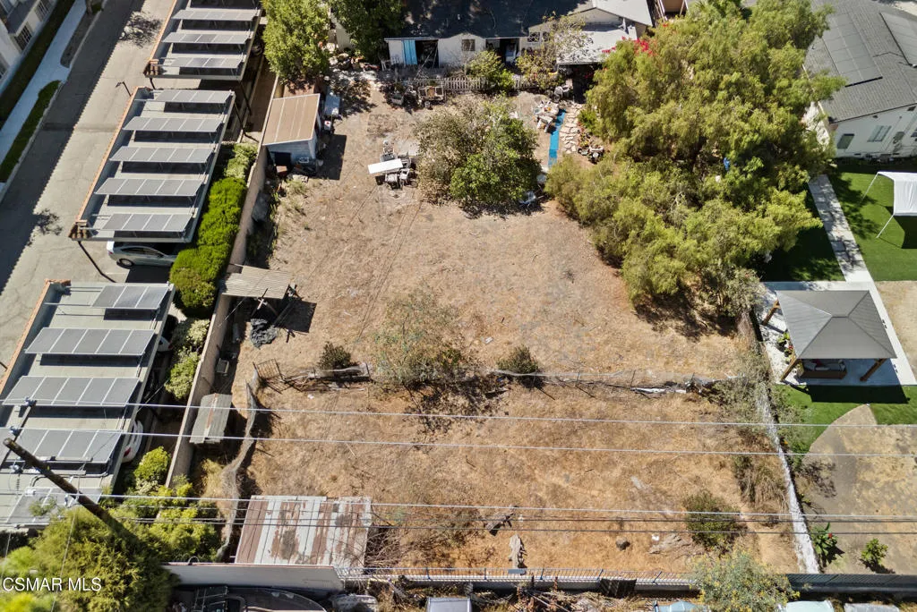 1391 Patricia Avenue, Simi Valley, California 93065 home-pic-20