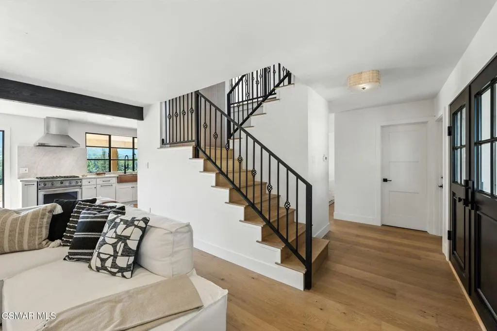 30670 Passageway Place, Agoura Hills, California 91301 home-pic-19
