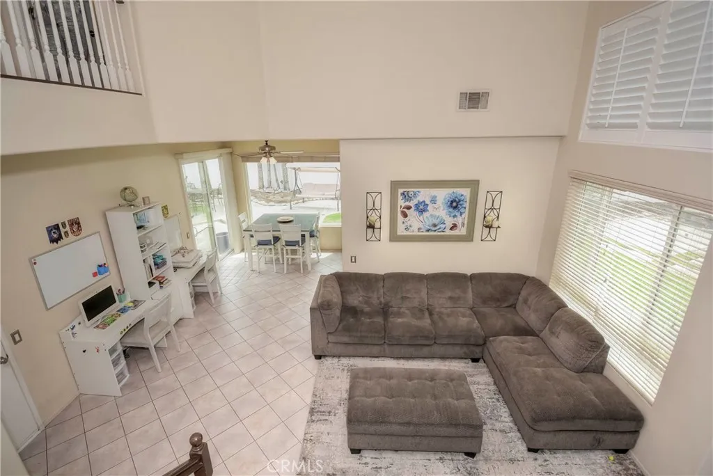1270 Mancero Circle, Corona, California 92879 home-pic-17
