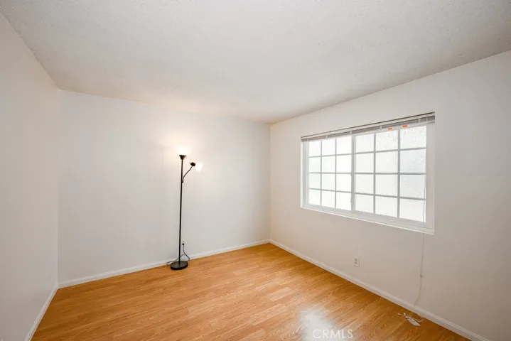 11834 Gilmore Street 13, North Hollywood, California 91606