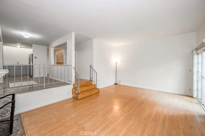 11834 Gilmore Street 13, North Hollywood, California 91606