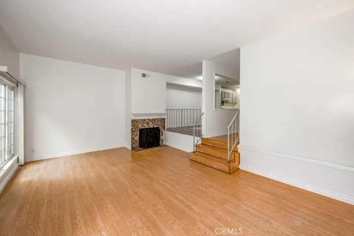 11834 Gilmore Street 13, North Hollywood, California 91606