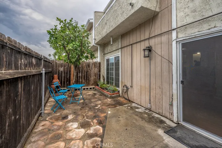 11834 Gilmore Street 13, North Hollywood, California 91606