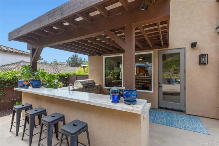 Outdoor Kitchen