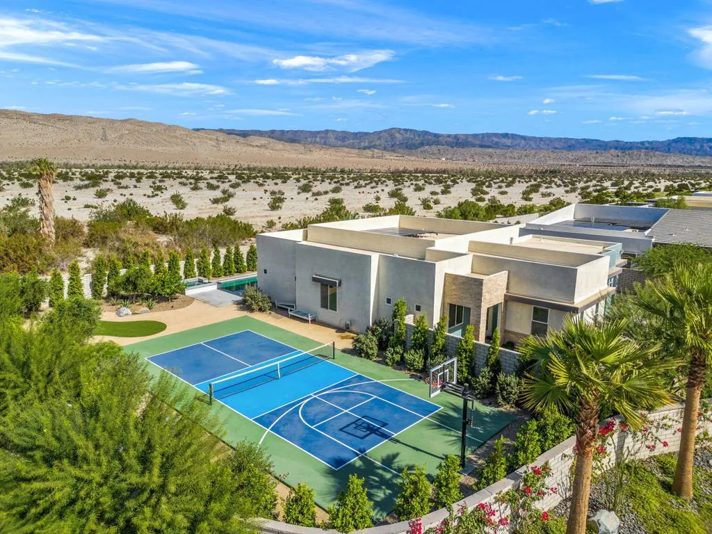 2 Iridium Way, Rancho Mirage, California 92270, 4 Bedrooms Bedrooms, ,3 BathroomsBathrooms,Residential,For Sale,Iridium,219134358DA