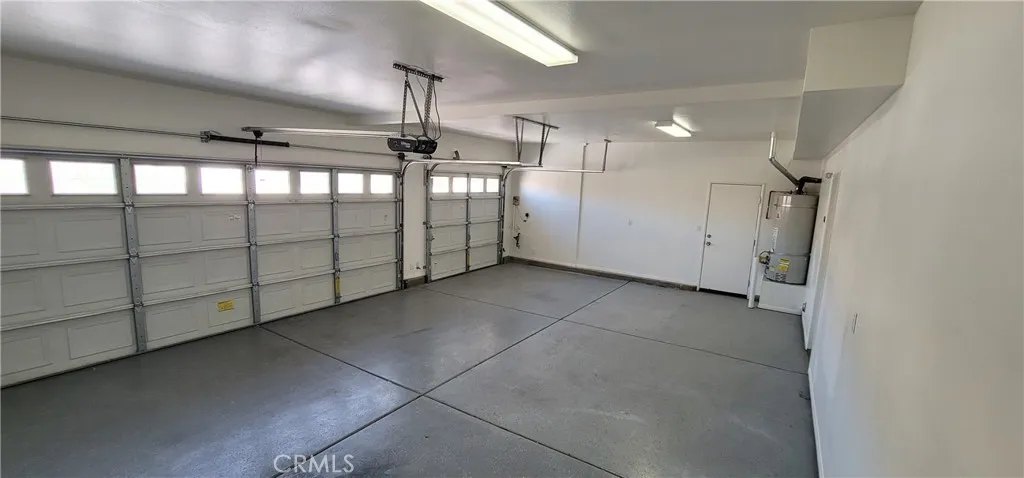 15845 Apache Plume Lane, Victorville, California 92394 home-pic-17