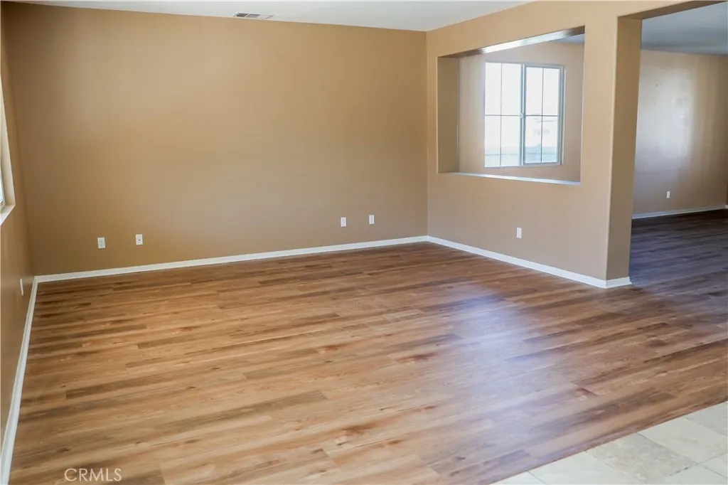 15845 Apache Plume Lane, Victorville, California 92394 home-pic-8